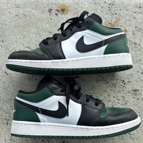 Nike Air Jordan 1 Low Black Green Sneakers Youth